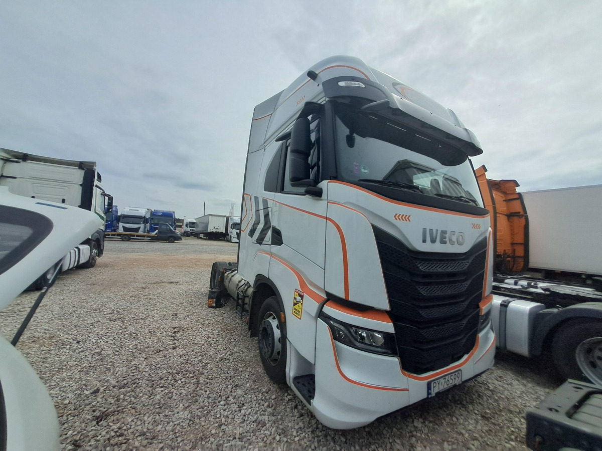 IVECO AS440ST/FP LT LNG CIĄGNIK SIODŁOWY - Sadulveok: pilt 1 IVECO AS440ST/FP LT LNG CIĄGNIK SIODŁOWY - Sadulveok: pilt 1