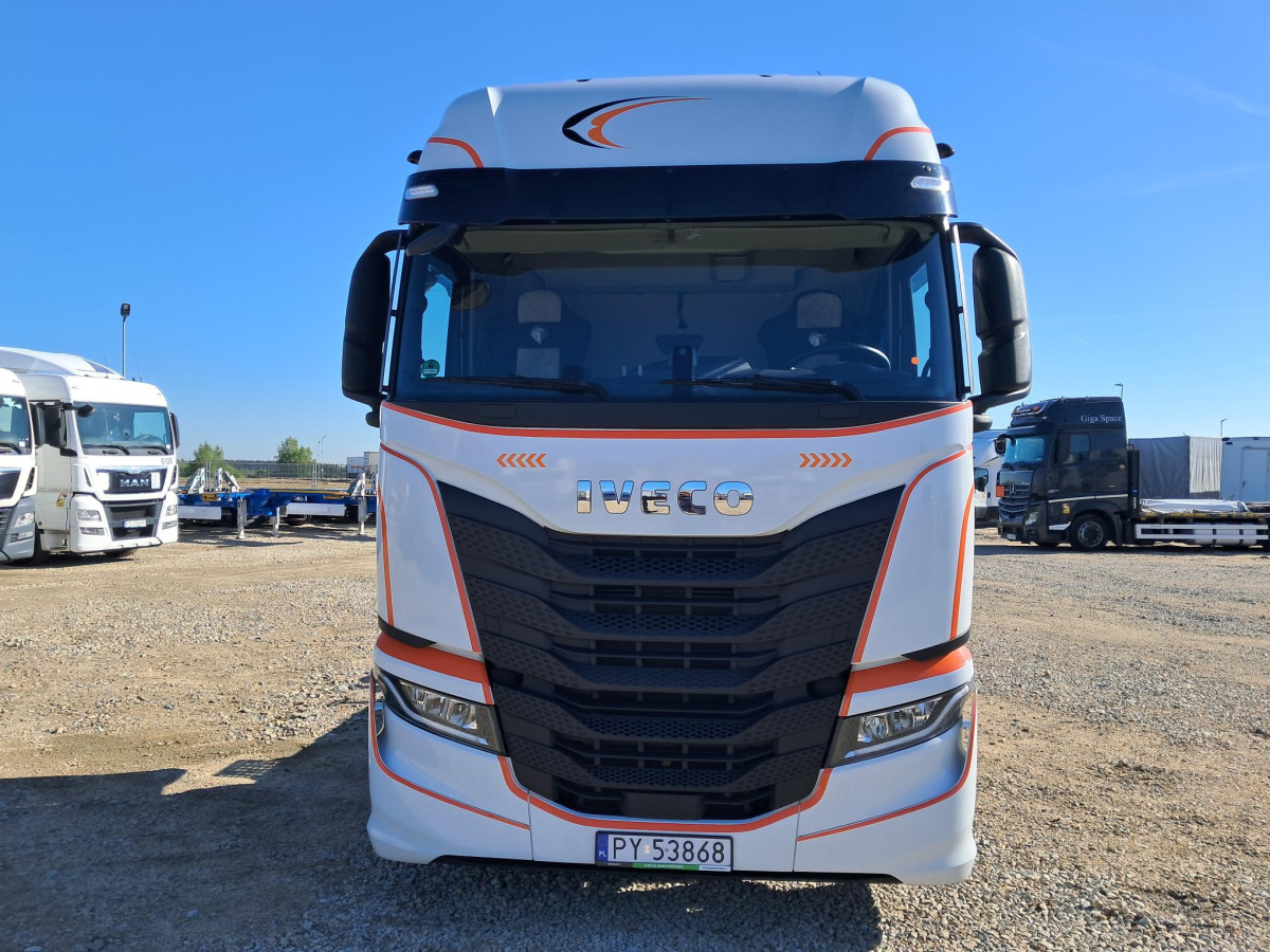 IVECO AS440ST/FP LT LNG CIĄGNIK SIODŁOWY - Sadulveok: pilt 2 IVECO AS440ST/FP LT LNG CIĄGNIK SIODŁOWY - Sadulveok: pilt 2
