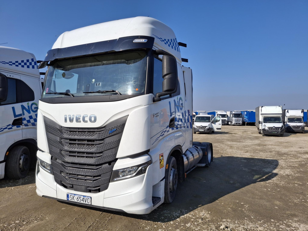 IVECO AS440ST/FP LT LNG CIĄGNIK SIODŁOWY - Sadulveok: pilt 3 IVECO AS440ST/FP LT LNG CIĄGNIK SIODŁOWY - Sadulveok: pilt 3