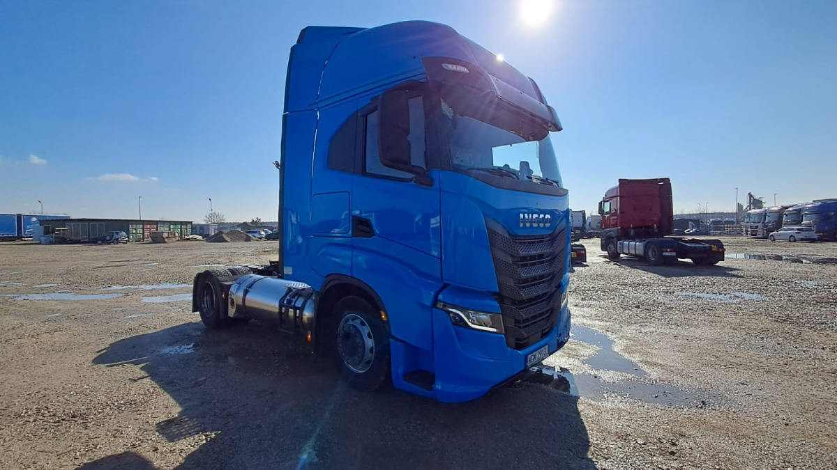 IVECO CIĄGNIK SIODŁOWY - Sadulveok: pilt 1 IVECO CIĄGNIK SIODŁOWY - Sadulveok: pilt 1
