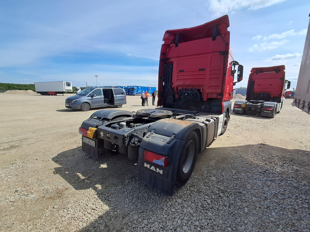 MAN TGX 18.460 4X2 BLS CIĄGNIK SIODŁOWY - Sadulveok: pilt 3 MAN TGX 18.460 4X2 BLS CIĄGNIK SIODŁOWY - Sadulveok: pilt 3