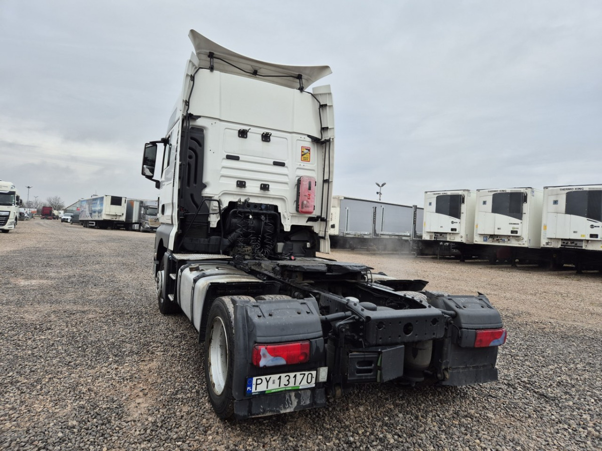 MAN TGX 18.500 CIĄGNIK SIODŁOWY - Sadulveok: pilt 5 MAN TGX 18.500 CIĄGNIK SIODŁOWY - Sadulveok: pilt 5