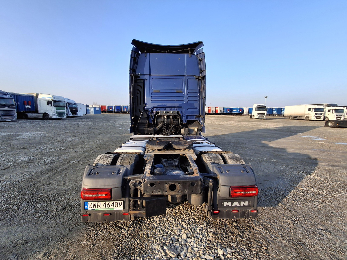 MAN TGX 18.500 CIĄGNIK SIODŁOWY - Sadulveok: pilt 4 MAN TGX 18.500 CIĄGNIK SIODŁOWY - Sadulveok: pilt 4