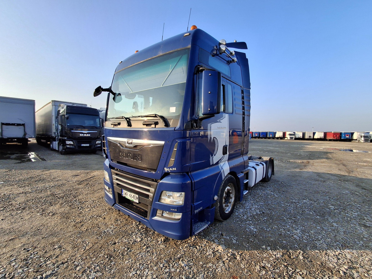 MAN TGX 18.500 CIĄGNIK SIODŁOWY - Sadulveok: pilt 2 MAN TGX 18.500 CIĄGNIK SIODŁOWY - Sadulveok: pilt 2