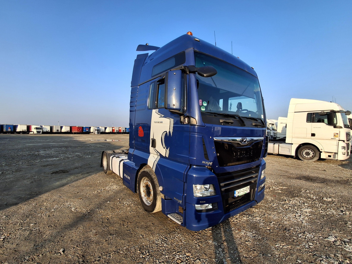 MAN TGX 18.500 CIĄGNIK SIODŁOWY - Sadulveok: pilt 1 MAN TGX 18.500 CIĄGNIK SIODŁOWY - Sadulveok: pilt 1