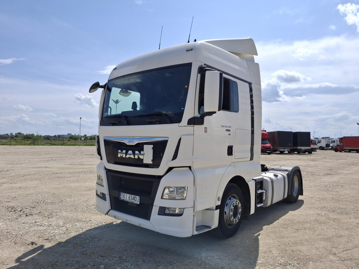 MAN TGX CIĄGNIK SIODŁOWY - Sadulveok: pilt 2 MAN TGX CIĄGNIK SIODŁOWY - Sadulveok: pilt 2