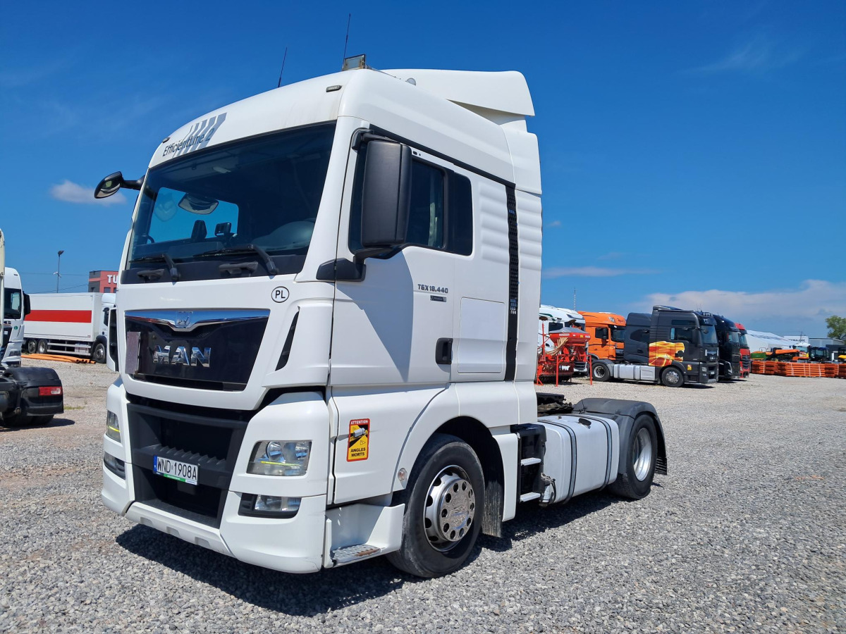 MAN TGX CIĄGNIK SIODŁOWY - Sadulveok: pilt 3 MAN TGX CIĄGNIK SIODŁOWY - Sadulveok: pilt 3