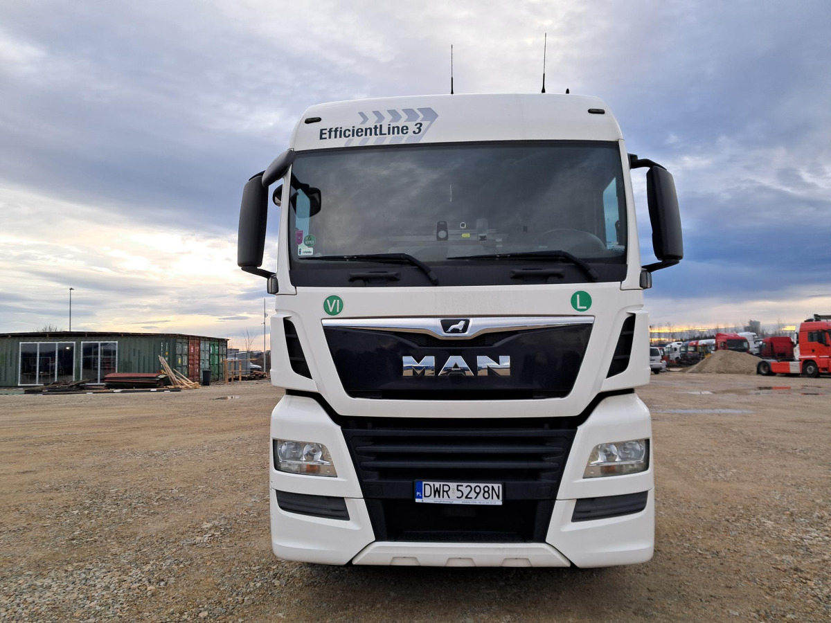 MAN TGX CIĄGNIK SIODŁOWY - Sadulveok: pilt 2 MAN TGX CIĄGNIK SIODŁOWY - Sadulveok: pilt 2