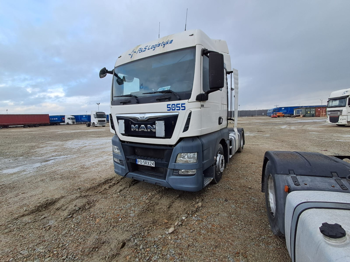 MAN TGX CIĄGNIK SIODŁOWY - Sadulveok: pilt 2 MAN TGX CIĄGNIK SIODŁOWY - Sadulveok: pilt 2