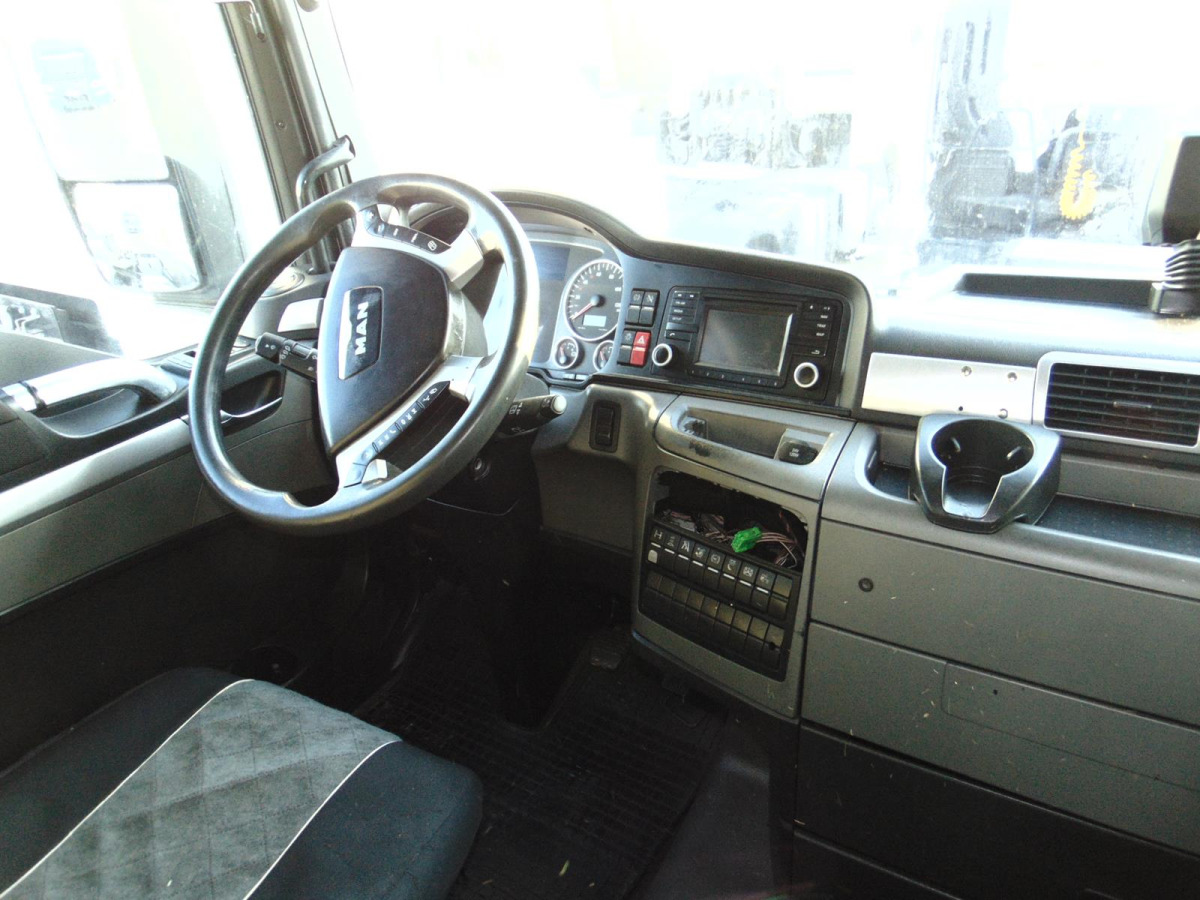 MAN TGX CIĄGNIK SIODŁOWY - Sadulveok: pilt 5 MAN TGX CIĄGNIK SIODŁOWY - Sadulveok: pilt 5