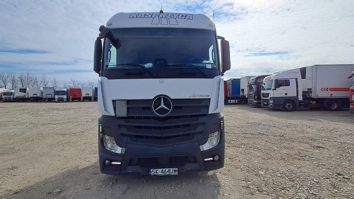 MERCEDES BENZ ACTROS 1845 CIĄGNIK SIODŁOWY - Sadulveok: pilt 2 MERCEDES BENZ ACTROS 1845 CIĄGNIK SIODŁOWY - Sadulveok: pilt 2