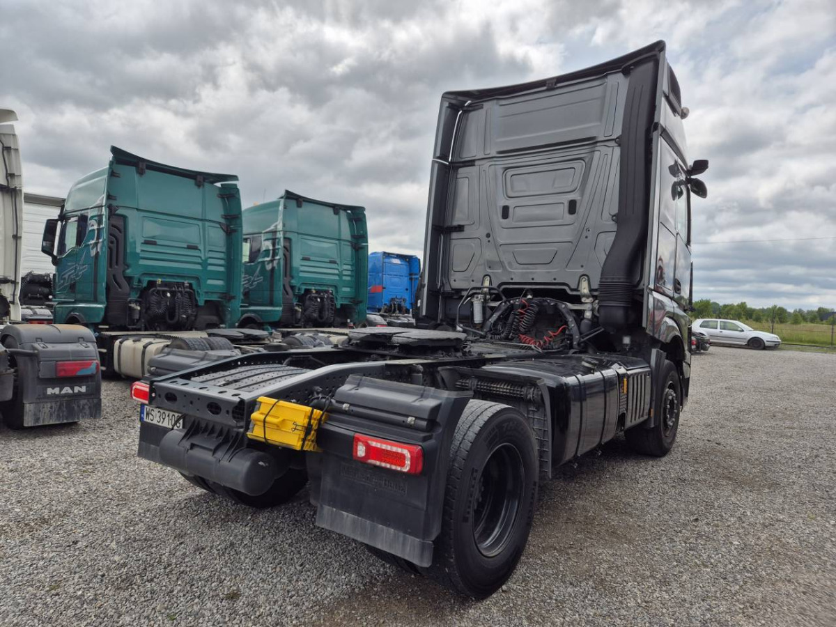 MERCEDES BENZ ACTROS CIĄGNIK SIODŁOWY - Sadulveok: pilt 5 MERCEDES BENZ ACTROS CIĄGNIK SIODŁOWY - Sadulveok: pilt 5