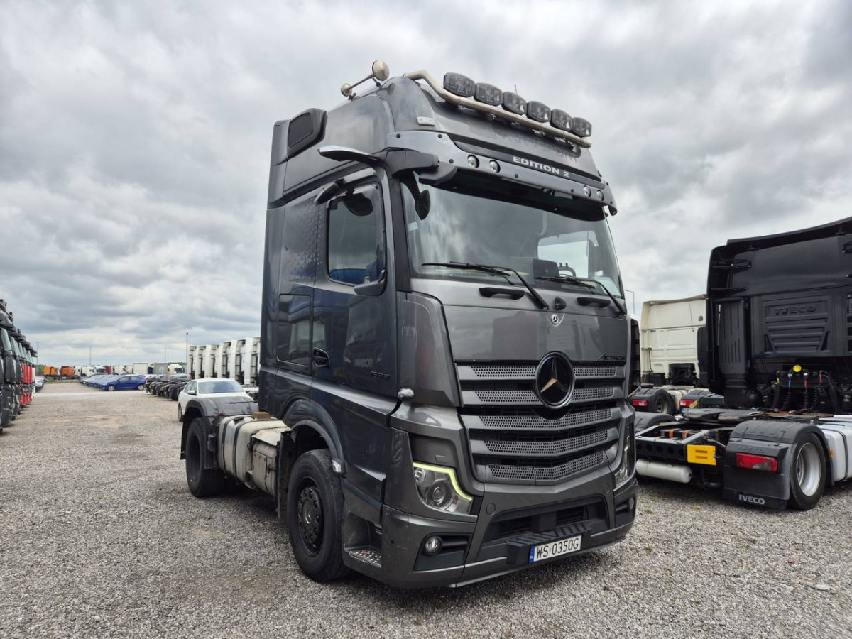 MERCEDES BENZ ACTROS CIĄGNIK SIODŁOWY - Sadulveok: pilt 4 MERCEDES BENZ ACTROS CIĄGNIK SIODŁOWY - Sadulveok: pilt 4