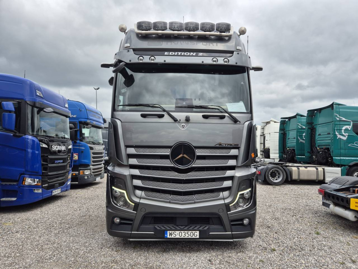 MERCEDES BENZ ACTROS CIĄGNIK SIODŁOWY - Sadulveok: pilt 3 MERCEDES BENZ ACTROS CIĄGNIK SIODŁOWY - Sadulveok: pilt 3