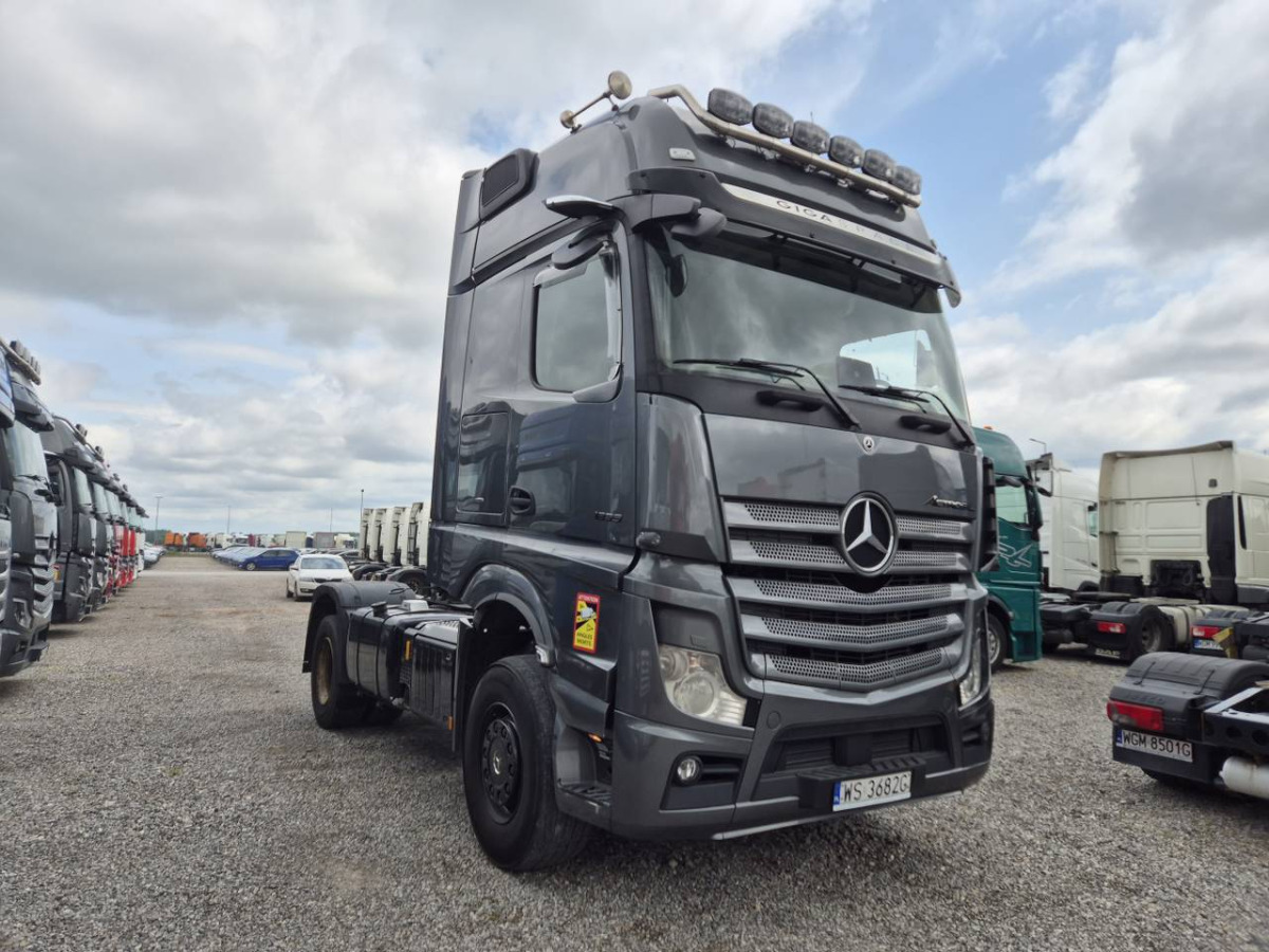 MERCEDES BENZ ACTROS CIĄGNIK SIODŁOWY - Sadulveok: pilt 1 MERCEDES BENZ ACTROS CIĄGNIK SIODŁOWY - Sadulveok: pilt 1