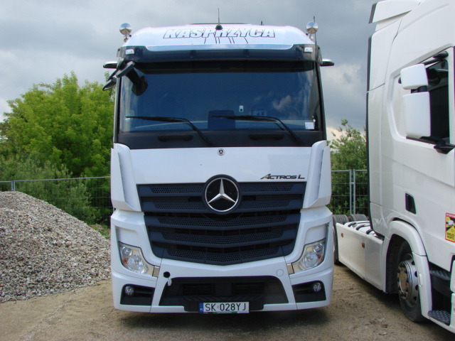 MERCEDES BENZ ACTROS CIĄGNIK SIODŁOWY - Sadulveok: pilt 3 MERCEDES BENZ ACTROS CIĄGNIK SIODŁOWY - Sadulveok: pilt 3