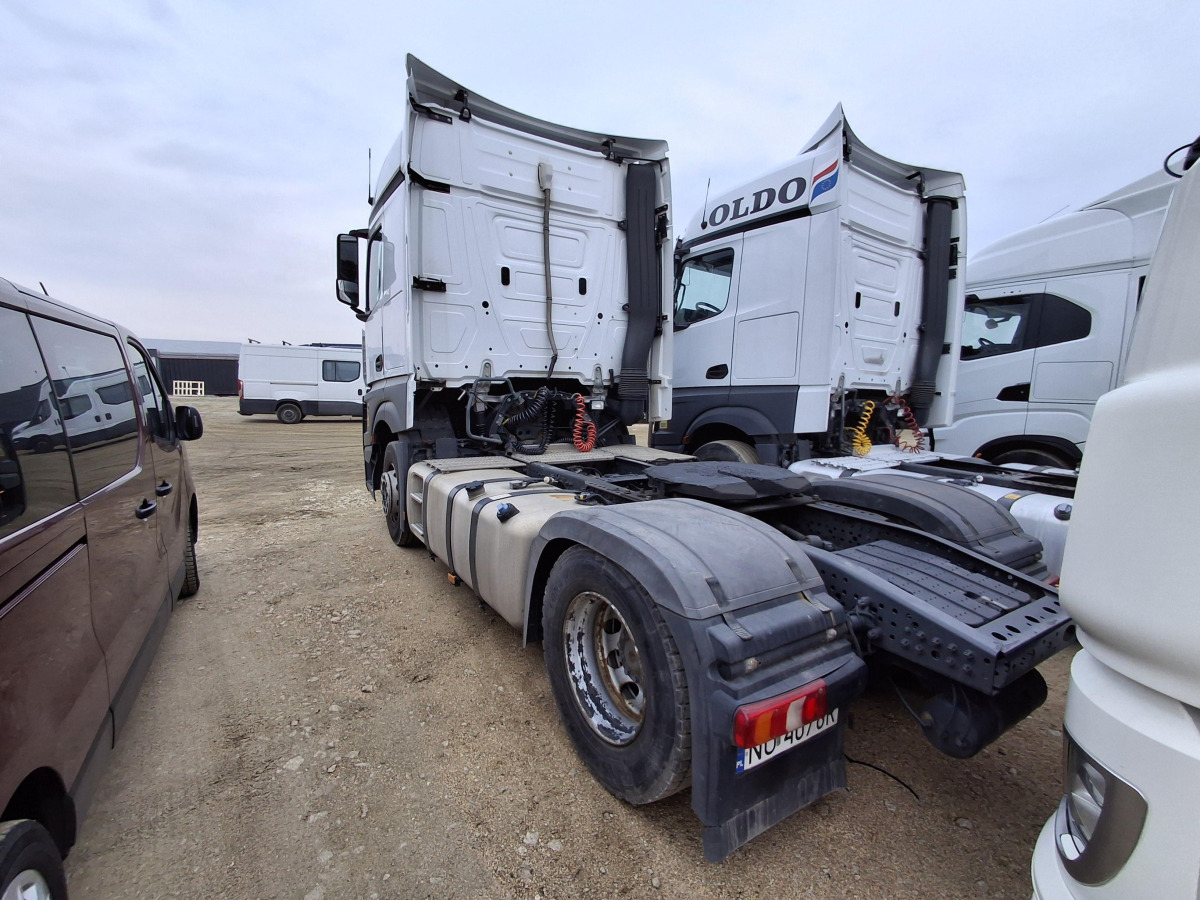 MERCEDES BENZ ACTROS CIĄGNIK SIODŁOWY - Sadulveok: pilt 5 MERCEDES BENZ ACTROS CIĄGNIK SIODŁOWY - Sadulveok: pilt 5