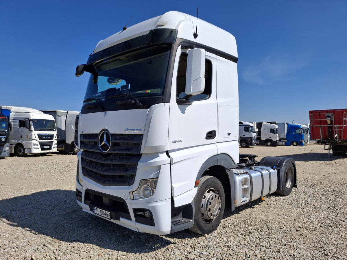 MERCEDES BENZ ACTROS CIĄGNIK SIODŁOWY - Sadulveok: pilt 2 MERCEDES BENZ ACTROS CIĄGNIK SIODŁOWY - Sadulveok: pilt 2