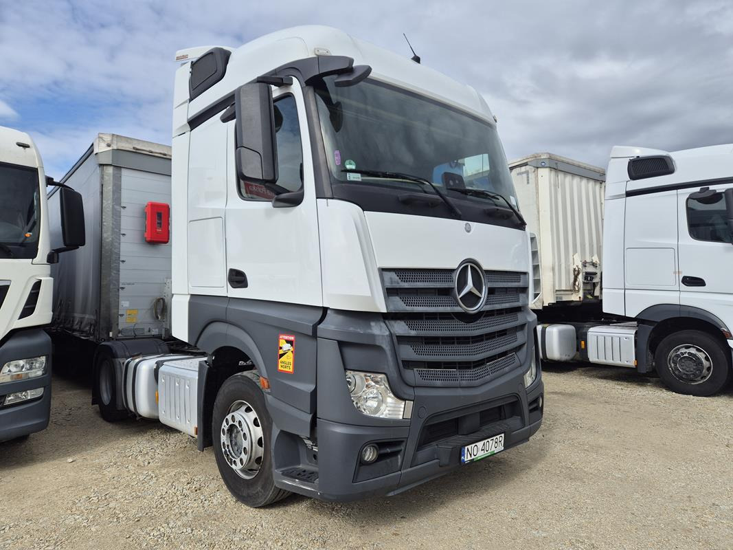 MERCEDES BENZ ACTROS CIĄGNIK SIODŁOWY - Sadulveok: pilt 1 MERCEDES BENZ ACTROS CIĄGNIK SIODŁOWY - Sadulveok: pilt 1
