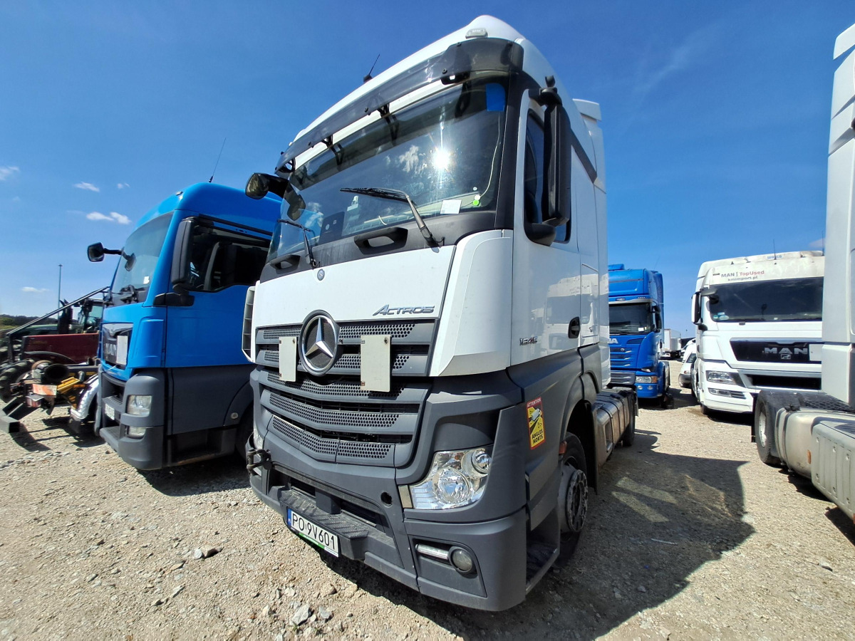 MERCEDES BENZ ACTROS CIĄGNIK SIODŁOWY - Sadulveok: pilt 2 MERCEDES BENZ ACTROS CIĄGNIK SIODŁOWY - Sadulveok: pilt 2