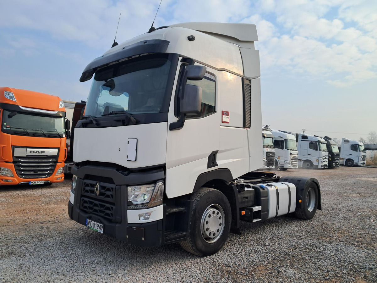 RENAULT T CIĄGNIK SIODŁOWY - Sadulveok: pilt 2 RENAULT T CIĄGNIK SIODŁOWY - Sadulveok: pilt 2
