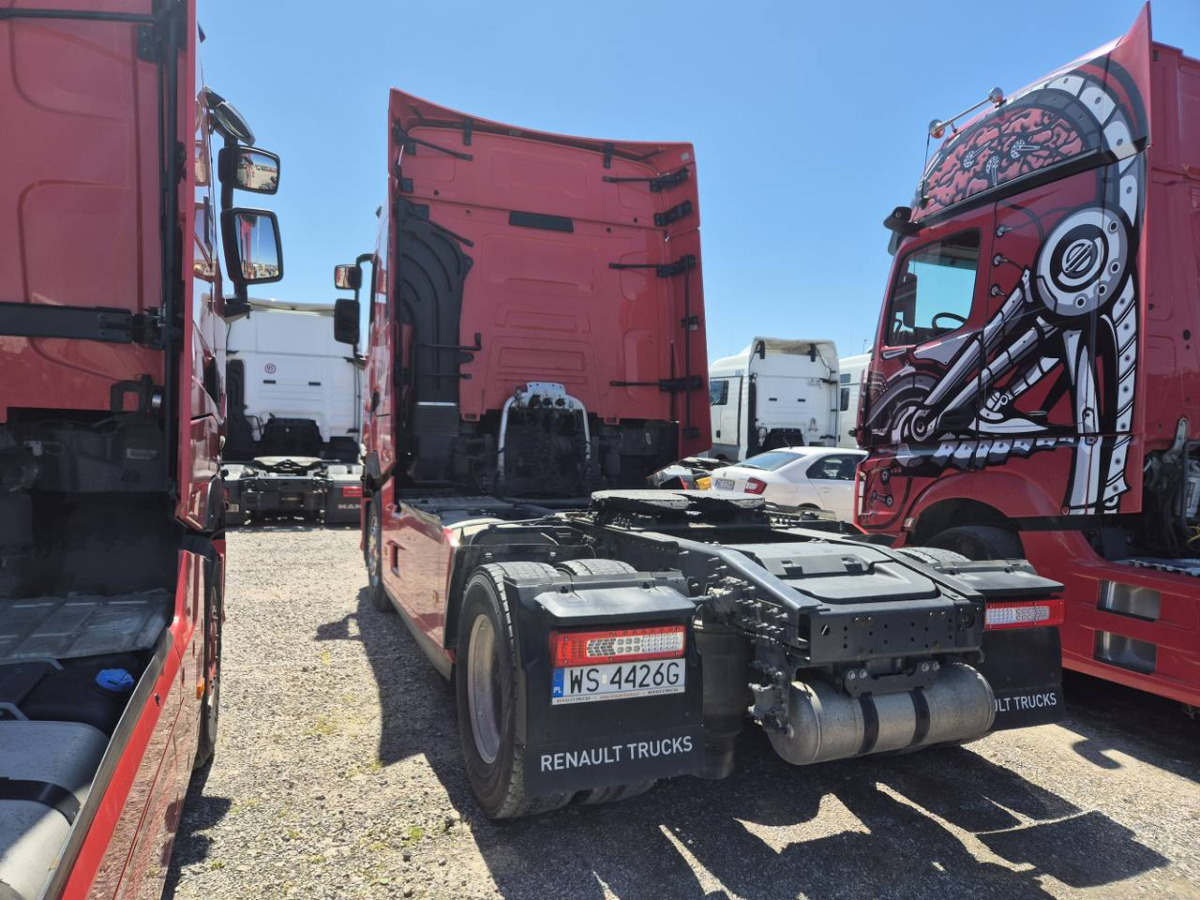 RENAULT T520 CIĄGNIK SIODŁOWY - Sadulveok: pilt 4 RENAULT T520 CIĄGNIK SIODŁOWY - Sadulveok: pilt 4