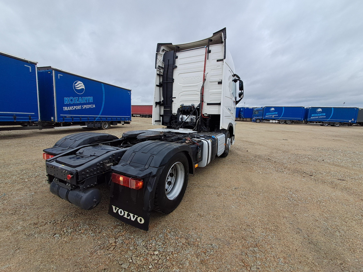VOLVO FH 460 CIĄGNIK SIODŁOWY - Sadulveok: pilt 5 VOLVO FH 460 CIĄGNIK SIODŁOWY - Sadulveok: pilt 5