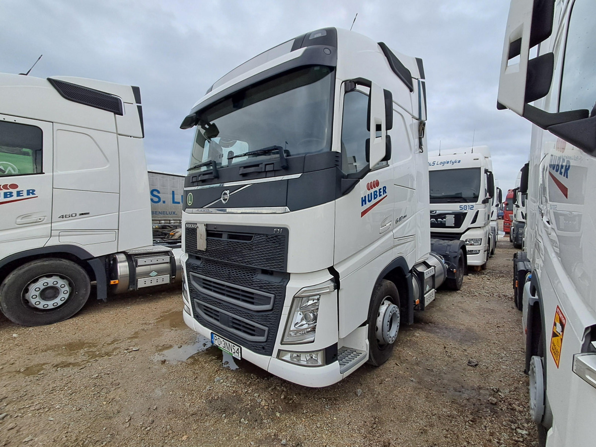 VOLVO FH 460 CIĄGNIK SIODŁOWY - Sadulveok: pilt 3 VOLVO FH 460 CIĄGNIK SIODŁOWY - Sadulveok: pilt 3