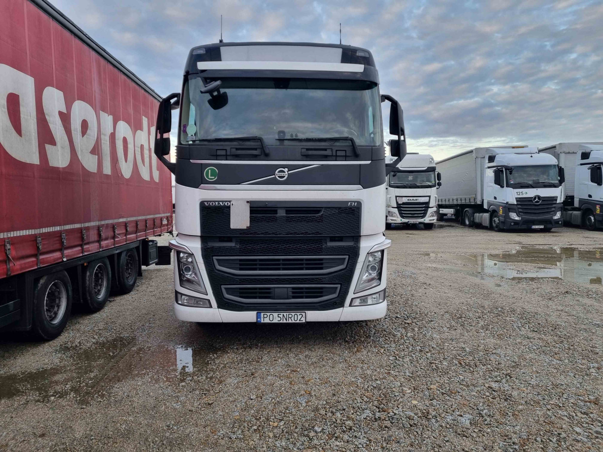 VOLVO FH 460 CIĄGNIK SIODŁOWY - Sadulveok: pilt 2 VOLVO FH 460 CIĄGNIK SIODŁOWY - Sadulveok: pilt 2