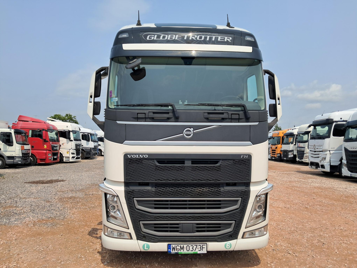 VOLVO FH CIĄGNIK SIODŁOWY - Sadulveok: pilt 3 VOLVO FH CIĄGNIK SIODŁOWY - Sadulveok: pilt 3