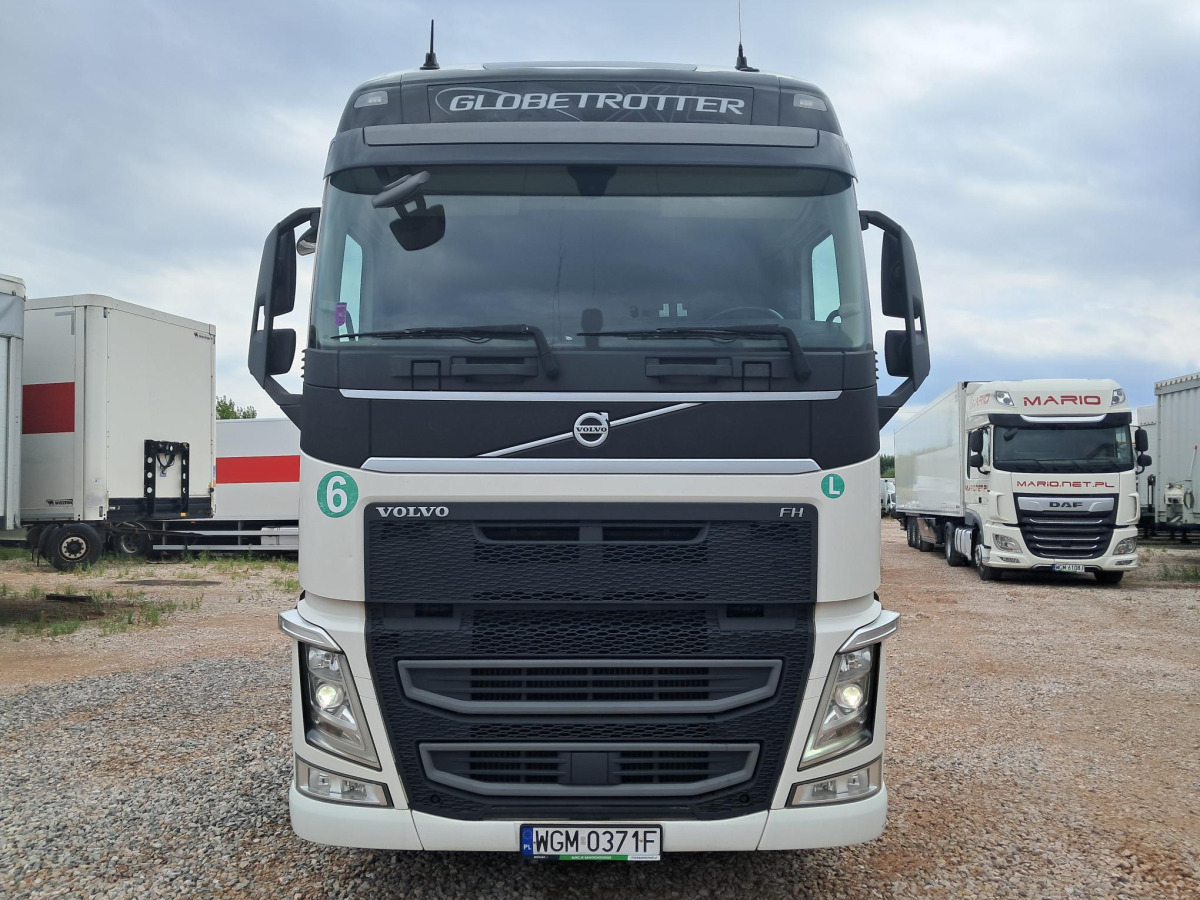 VOLVO FH CIĄGNIK SIODŁOWY - Sadulveok: pilt 3 VOLVO FH CIĄGNIK SIODŁOWY - Sadulveok: pilt 3