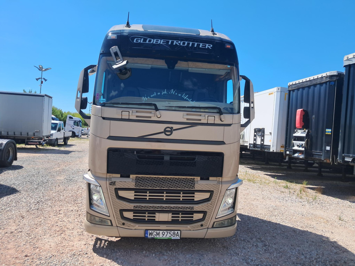 VOLVO FH CIĄGNIK SIODŁOWY - Sadulveok: pilt 3 VOLVO FH CIĄGNIK SIODŁOWY - Sadulveok: pilt 3