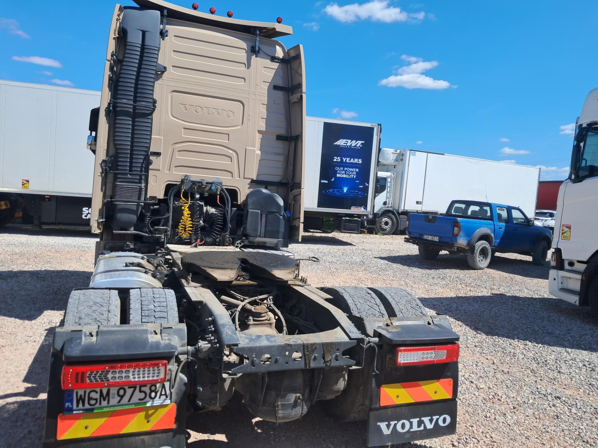 VOLVO FH CIĄGNIK SIODŁOWY - Sadulveok: pilt 4 VOLVO FH CIĄGNIK SIODŁOWY - Sadulveok: pilt 4