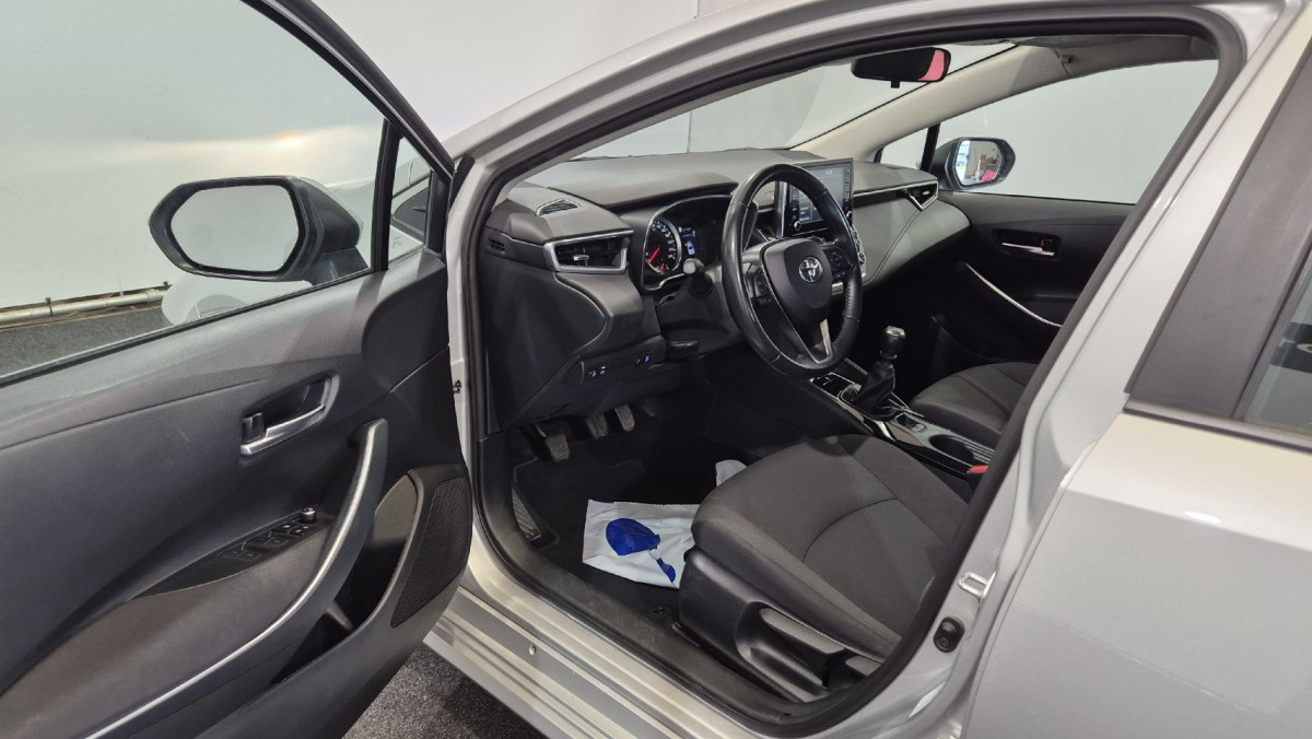Sedaan TOYOTA COROLLA SEDAN: pilt 8
