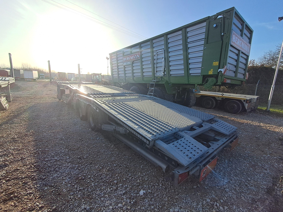 Auto järelhaagis VEGA TRAILER 2 AXLE SEMI TRAILER DO PRZEWOZU POJAZDÓW: pilt 6