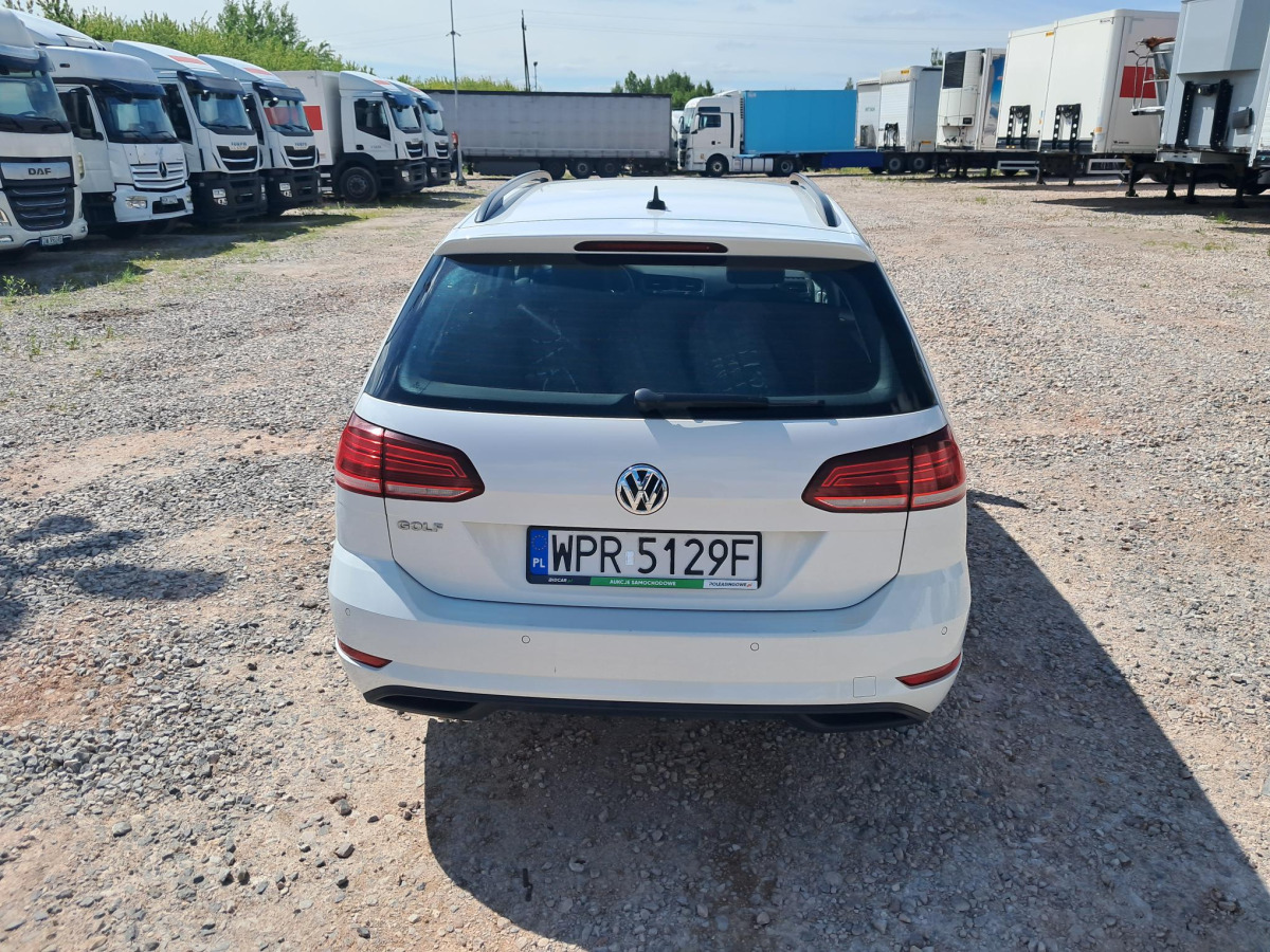 VOLKSWAGEN GOLF KOMBI - Auto: pilt 5 VOLKSWAGEN GOLF KOMBI - Auto: pilt 5