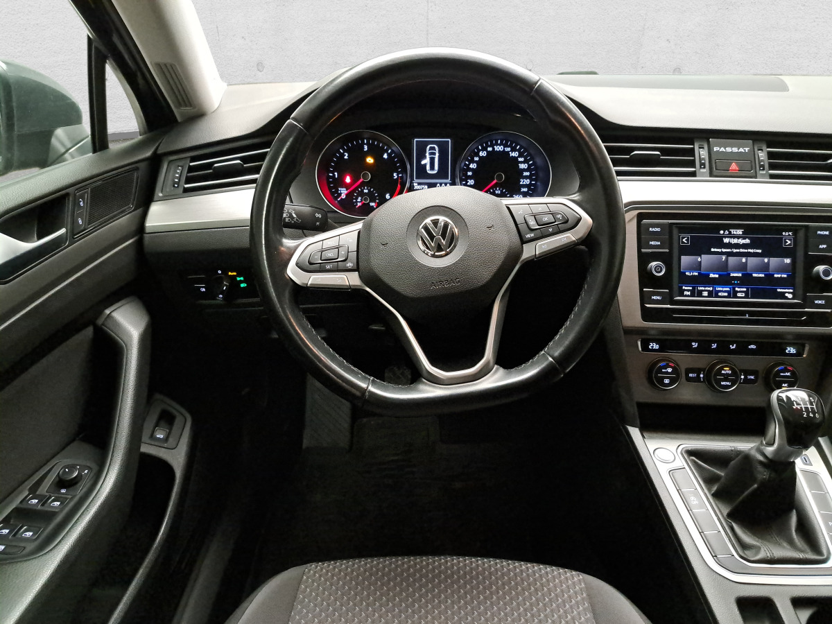Auto VOLKSWAGEN PASSAT KOMBI: pilt 11