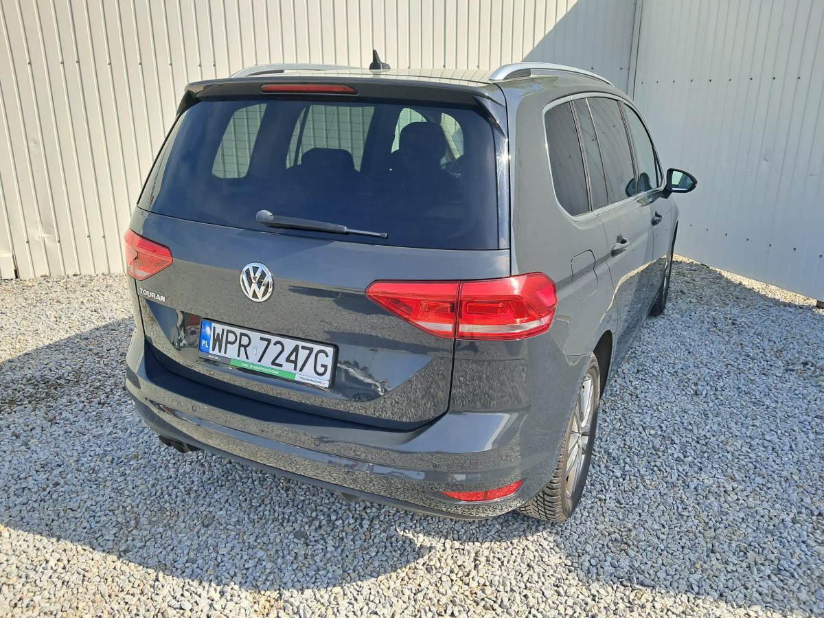 VOLKSWAGEN TOURAN MINIVAN - Auto: pilt 4 VOLKSWAGEN TOURAN MINIVAN - Auto: pilt 4
