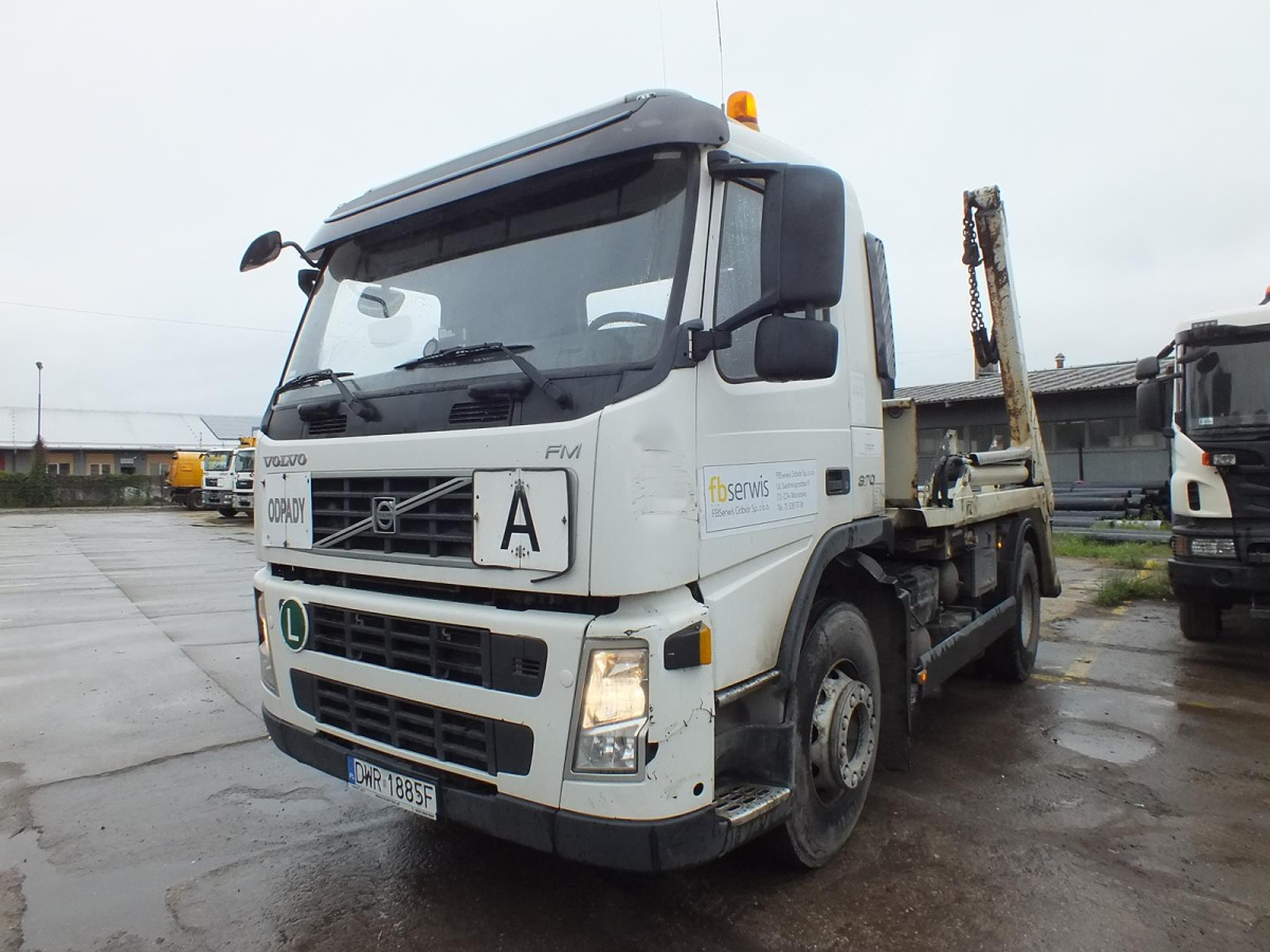 VOLVO FM POD KONTENERY - Nöörtõstukiga veoauto: pilt 2 VOLVO FM POD KONTENERY - Nöörtõstukiga veoauto: pilt 2