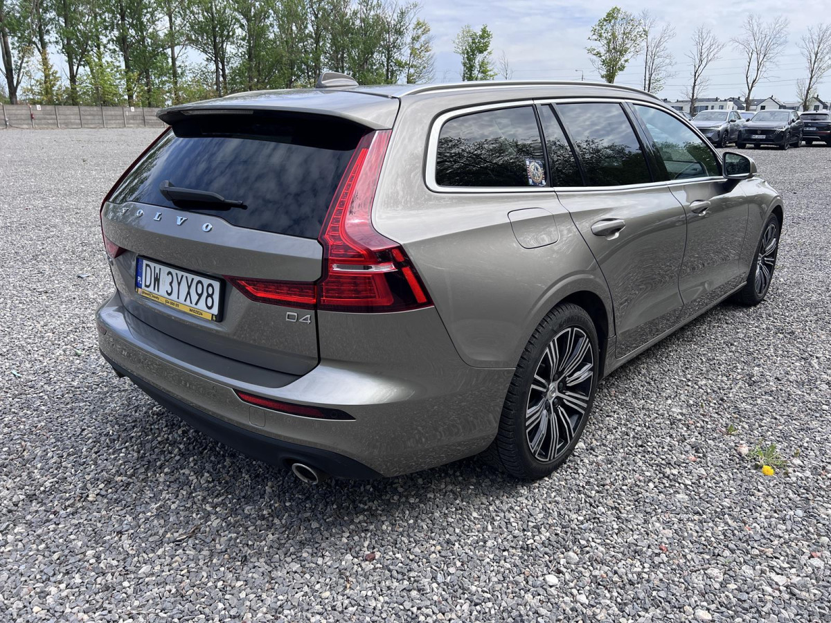 VOLVO V60 D4 2.0 MOMENTUM SUV - Maastur: pilt 4 VOLVO V60 D4 2.0 MOMENTUM SUV - Maastur: pilt 4