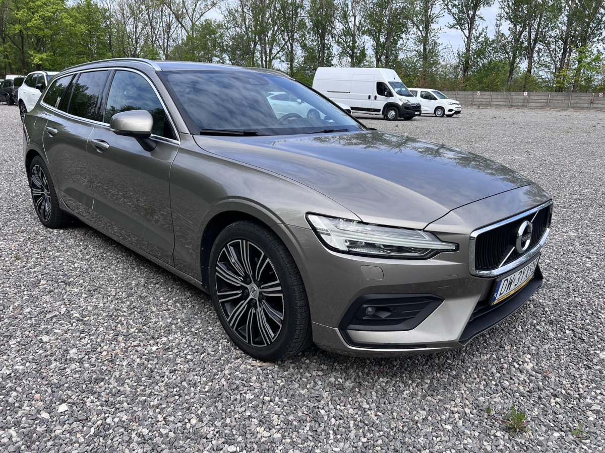 VOLVO V60 D4 2.0 MOMENTUM SUV - Maastur: pilt 1 VOLVO V60 D4 2.0 MOMENTUM SUV - Maastur: pilt 1