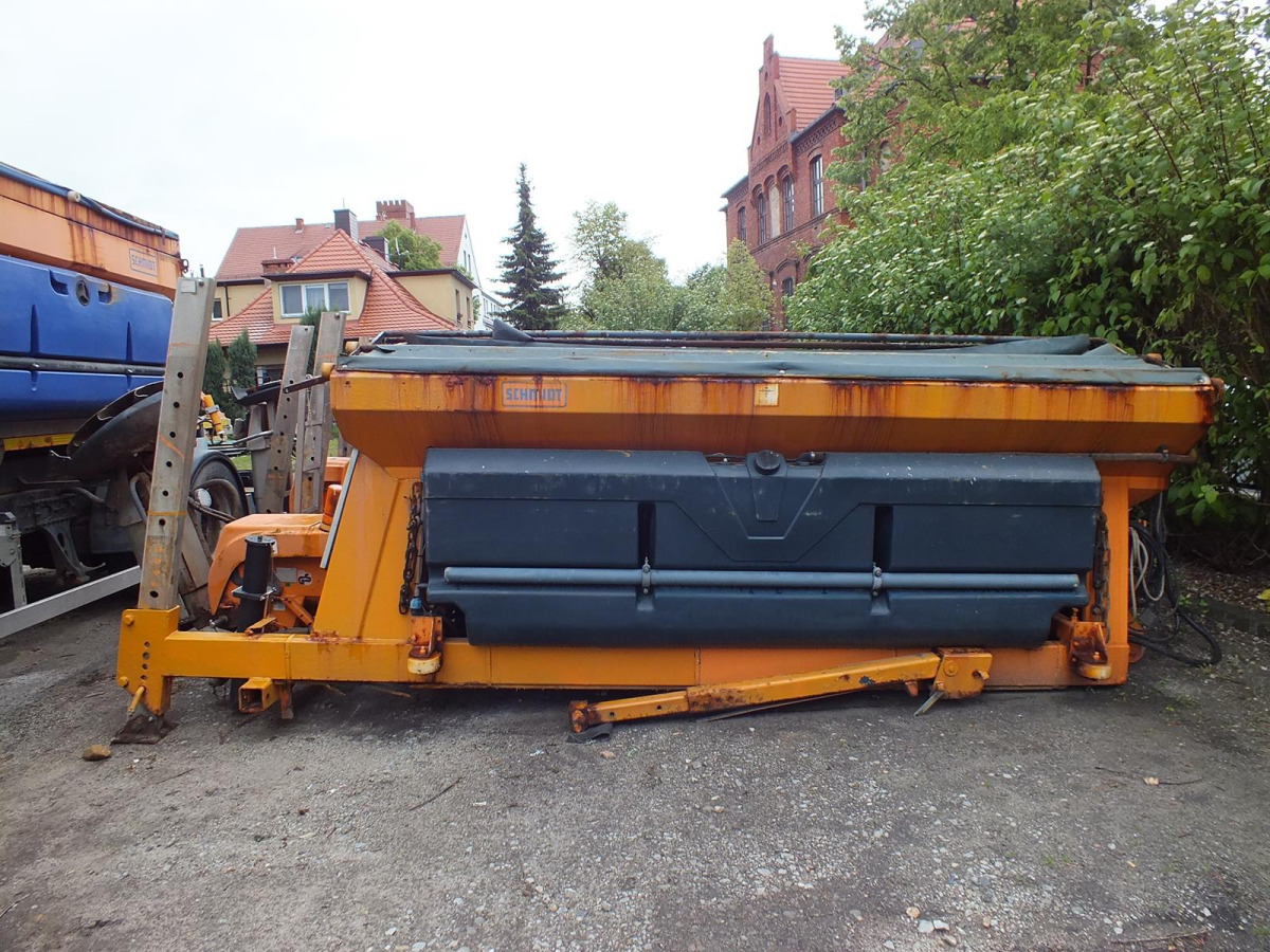 Zabudowa piaskarki – SCHMIDT STRATOS S50-36 – 2003 – 1887kg - Liiva-/ Soolajaotur: pilt 5 Zabudowa piaskarki – SCHMIDT STRATOS S50-36 – 2003 – 1887kg - Liiva-/ Soolajaotur: pilt 5