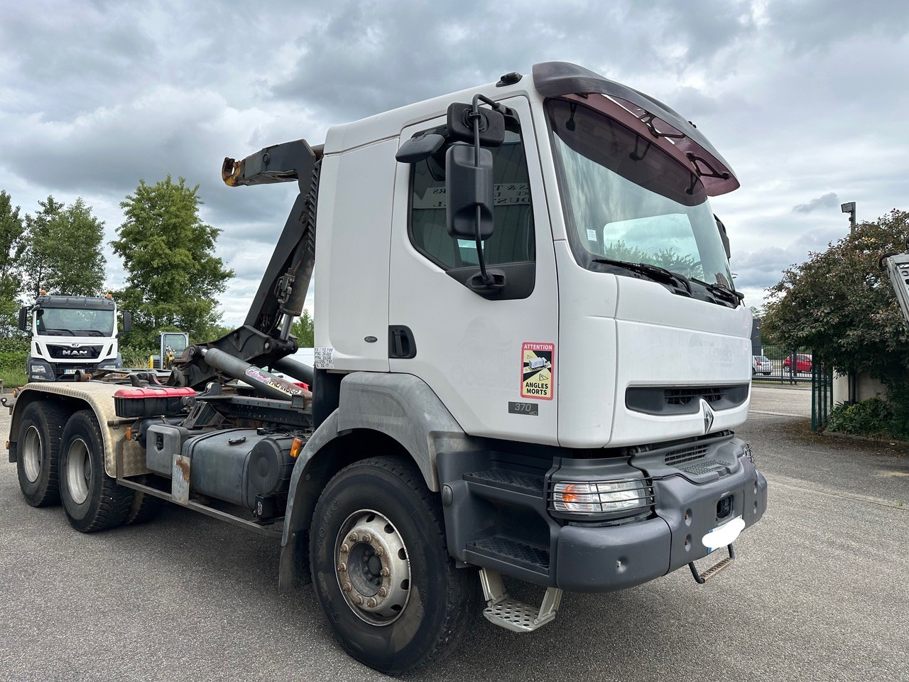 RENAULT KERAX 370 DCI - Konkstõstukiga veoauto: pilt 4 RENAULT KERAX 370 DCI - Konkstõstukiga veoauto: pilt 4