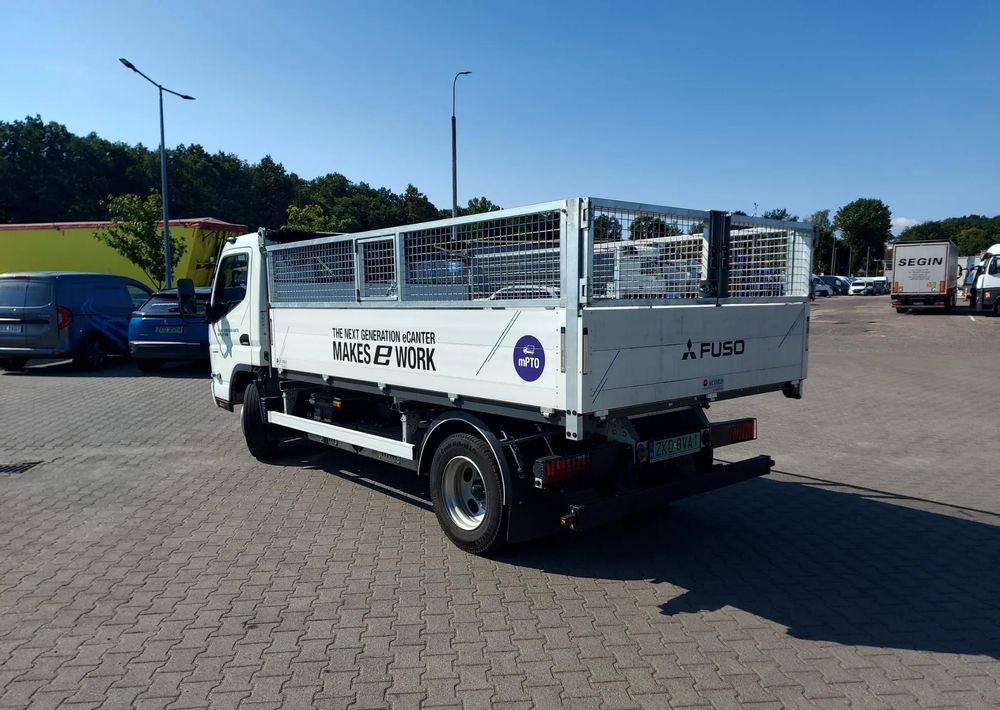 FUSO eCanter 4C15 Wywrotka Selektywna zbiórka - Prügiauto: pilt 4 FUSO eCanter 4C15 Wywrotka Selektywna zbiórka - Prügiauto: pilt 4