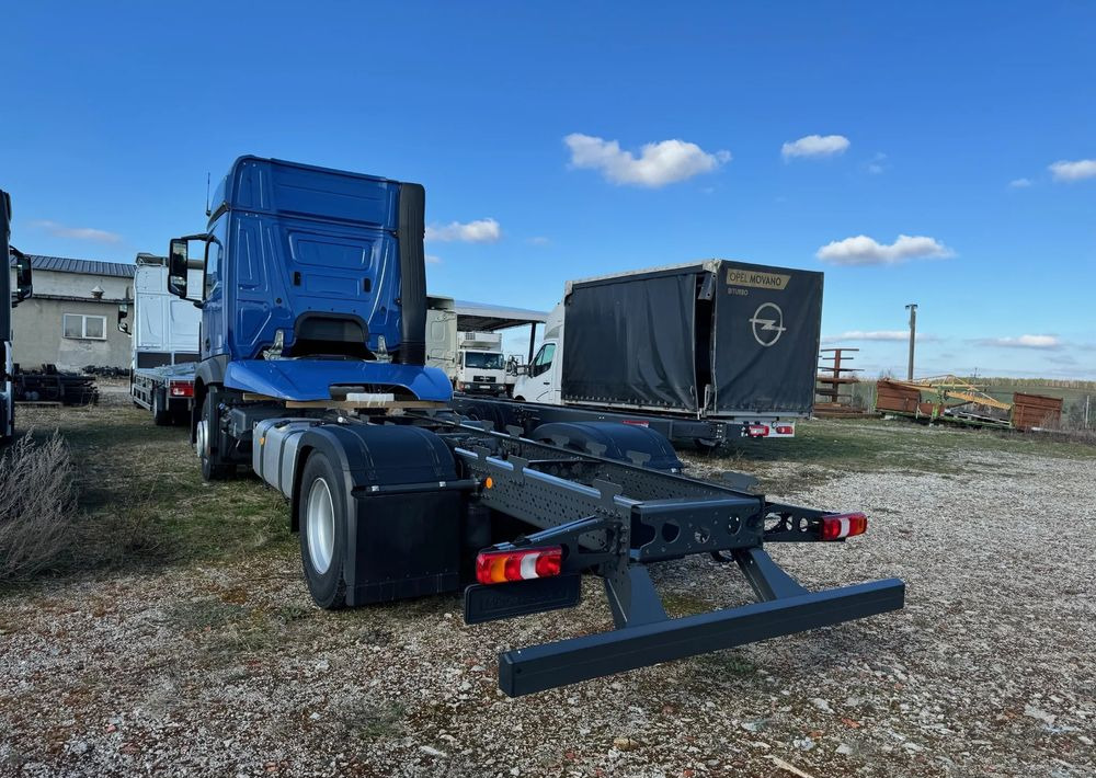 Mercedes-Benz Actros 1824 L podwozie do zabudowy - Kabiinišassiiga veoauto: pilt 3 Mercedes-Benz Actros 1824 L podwozie do zabudowy - Kabiinišassiiga veoauto: pilt 3