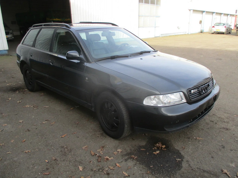 Audi A4 Avant 1.9 tdi , S-Line , Manual , Airco , EXPORT - Auto: pilt 4 Audi A4 Avant 1.9 tdi , S-Line , Manual , Airco , EXPORT - Auto: pilt 4