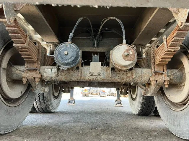 Kallur-poolhaagis Benalu 2 Axle , 8 Tyres , Alu Tipper , Spring Suspension , Drum Brakes: pilt 11