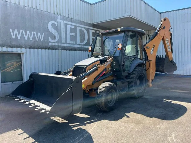 Case 851EX-SS , 4x4 , Backhoe Loader , 4 in 1 Bucket - Ekskavaator-laadur: pilt 1 Case 851EX-SS , 4x4 , Backhoe Loader , 4 in 1 Bucket - Ekskavaator-laadur: pilt 1