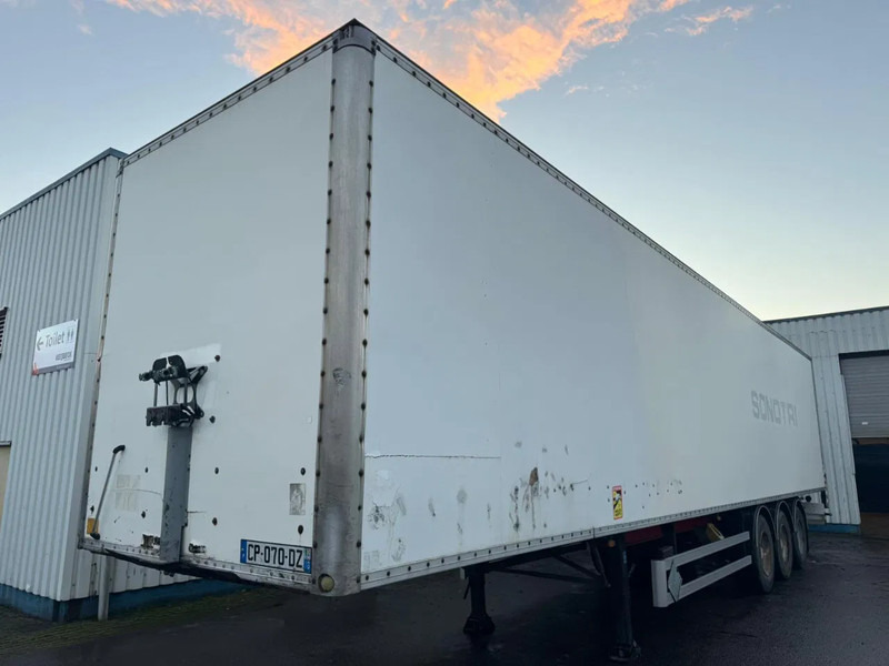 Fruehauf 3 Axle SMB , Box Trailer, Spring Suspension - Furgoonpoolhaagis: pilt 1 Fruehauf 3 Axle SMB , Box Trailer, Spring Suspension - Furgoonpoolhaagis: pilt 1