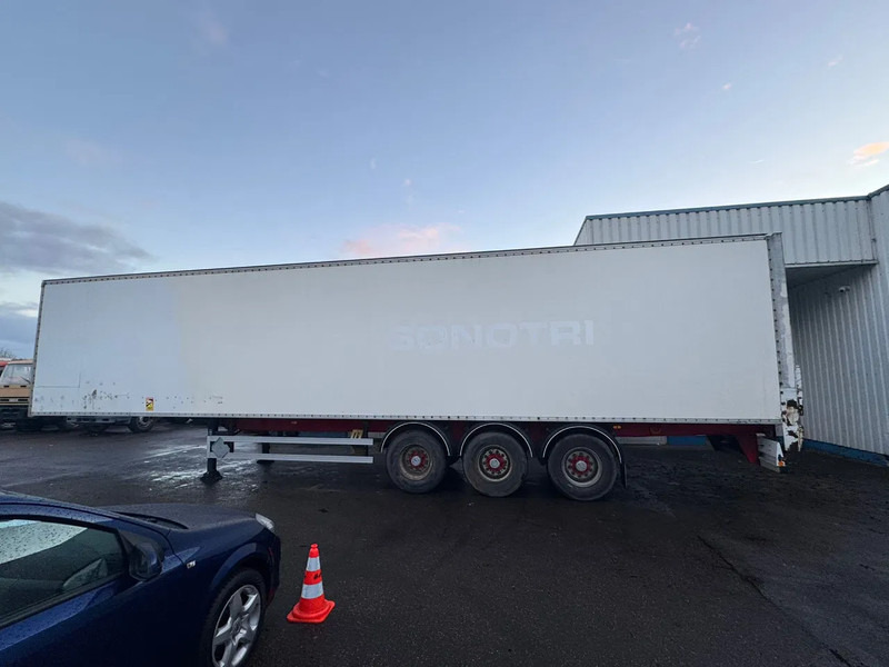 Fruehauf 3 Axle SMB , Box Trailer, Spring Suspension - Furgoonpoolhaagis: pilt 2 Fruehauf 3 Axle SMB , Box Trailer, Spring Suspension - Furgoonpoolhaagis: pilt 2